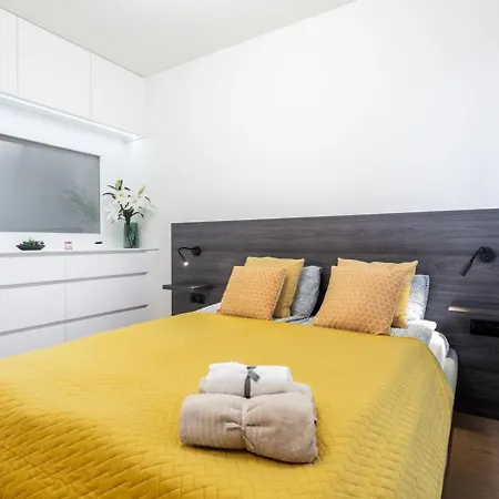 Superb Mokotow Woronicza 80 *