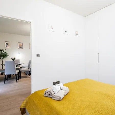 Superb Mokotow Woronicza 80 * 华沙