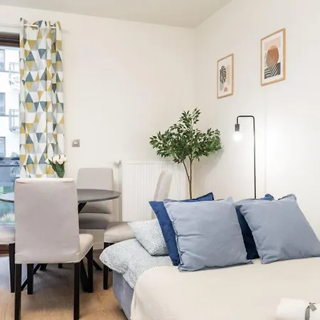 Apartment Superb Mokotow Woronicza 80 *