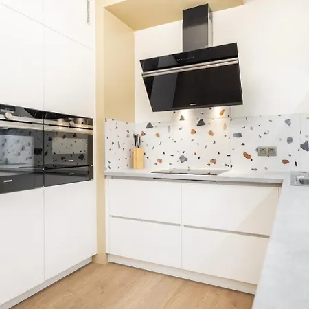 Superb Mokotow Woronicza 80 * Warszawa