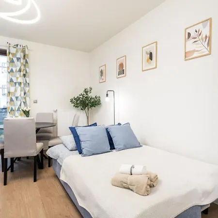 Apartment Superb Mokotow Woronicza 80