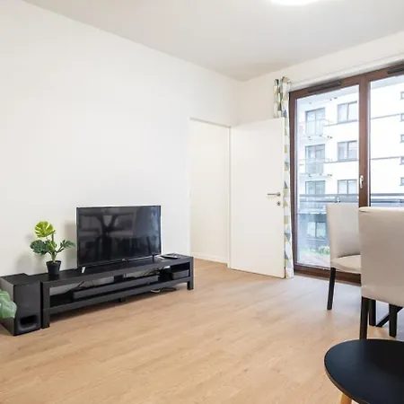 Apartment Superb Mokotow Woronicza 80 *